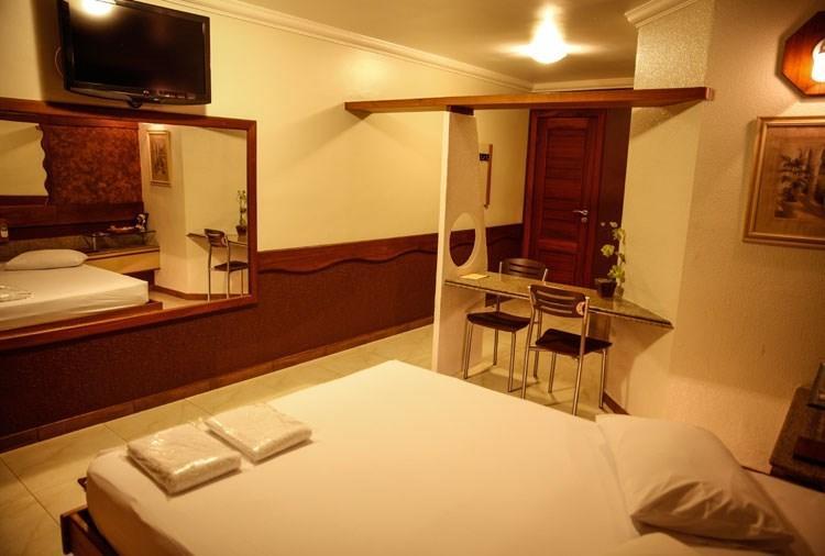 Suite,183247434:JPEG